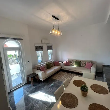 Flat With Shared Pool And Garden In Antalya * Kalkan