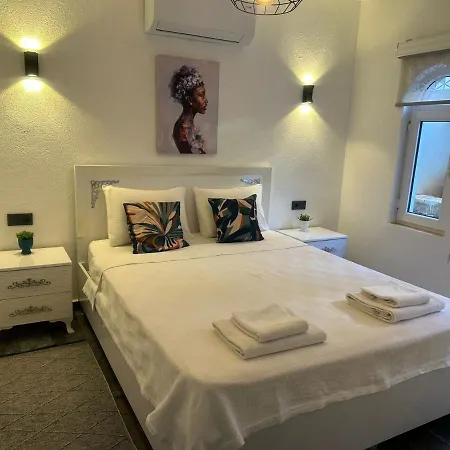 Flat With Shared Pool And Garden In Antalya *