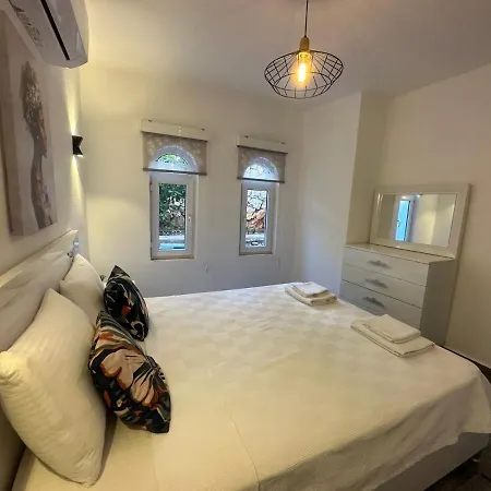 Flat With Shared Pool And Garden In Antalya * Kalkan