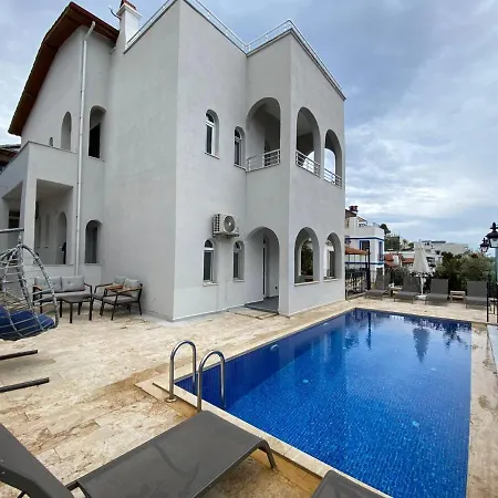 Flat With Shared Pool And Garden In Antalya Appartamento *